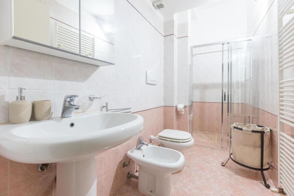 Apartamento Tiarini 14 Bolonia Exterior foto