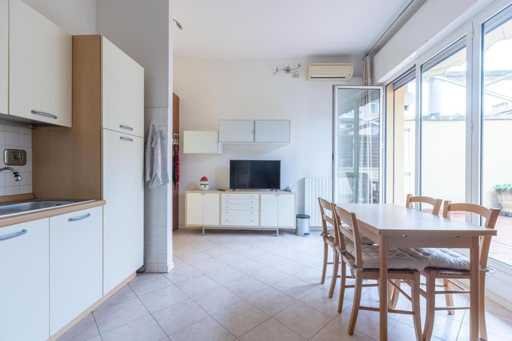 Apartamento Tiarini 14 Bolonia Exterior foto