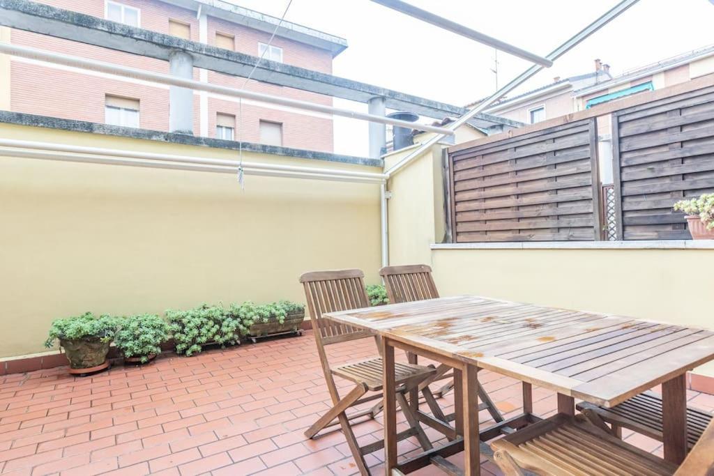 Apartamento Tiarini 14 Bolonia Exterior foto