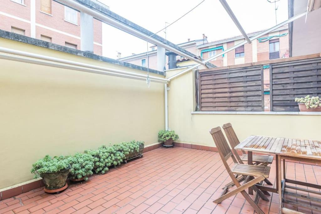 Apartamento Tiarini 14 Bolonia Exterior foto